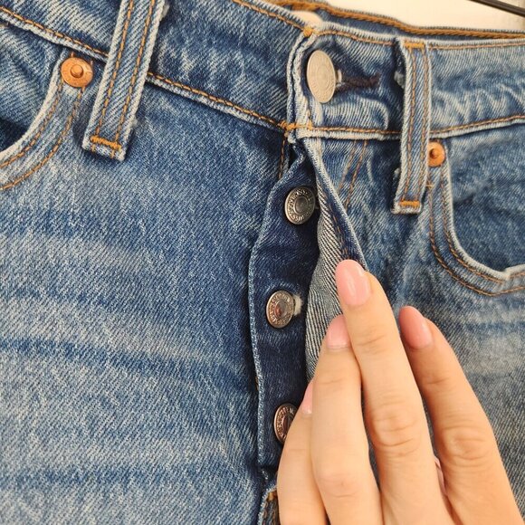 Levi's Premium Big E Wedgie Straight Medium Wash Button Fly Mom Jeans Women's 26 - Picture 8 of 13